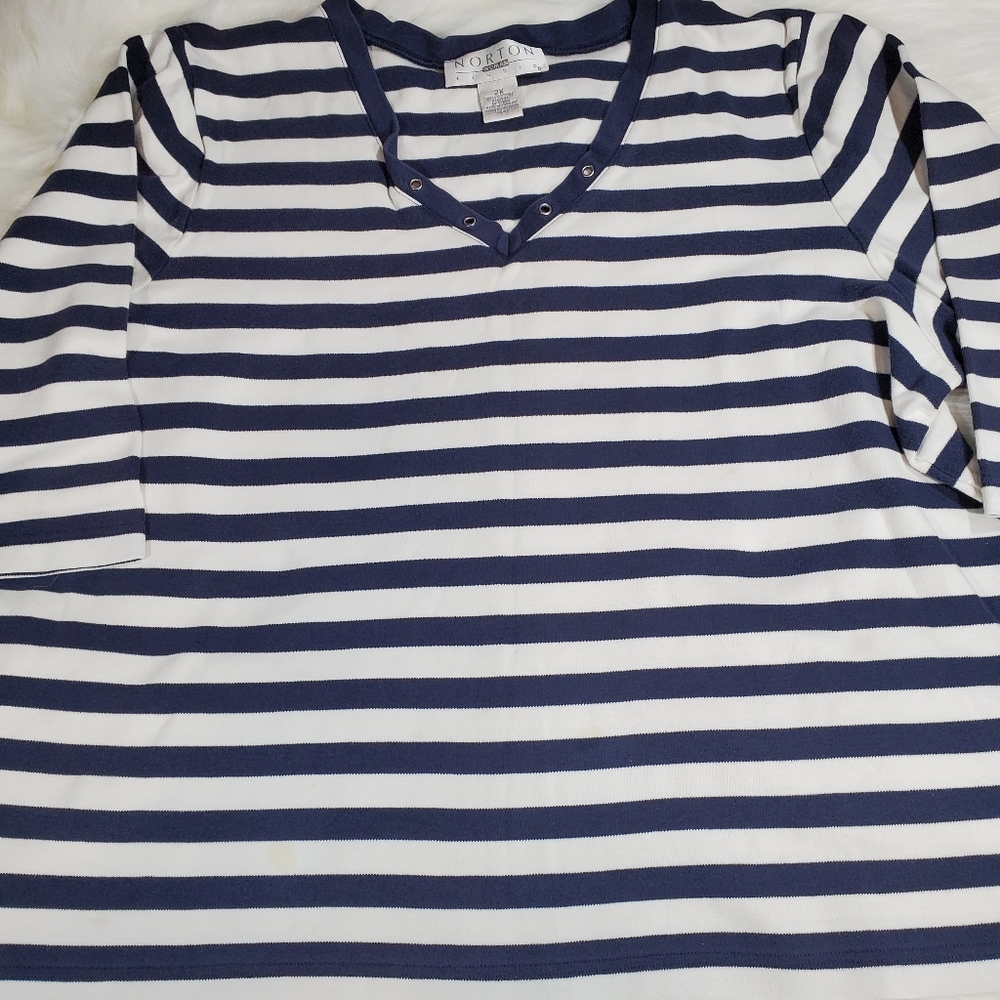 Norton studio blouse size 2X